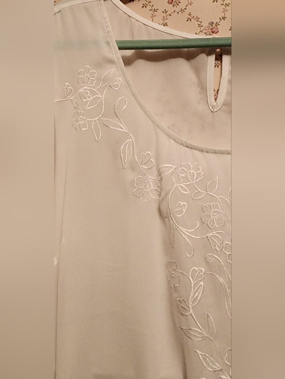 Torrid Size 3 White IVY LS Georgette Embroidered Hi-Low Tunic - Picture 4 of 11